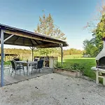 Family Retreat In Thedirac *