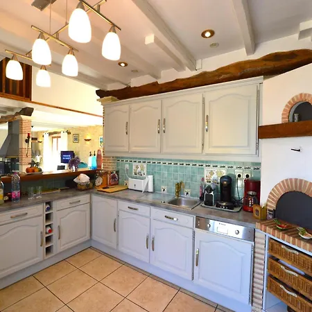 Family Retreat In Thedirac Tatil Evi *