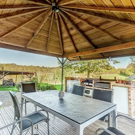 Family Retreat In Thedirac Lavercantière