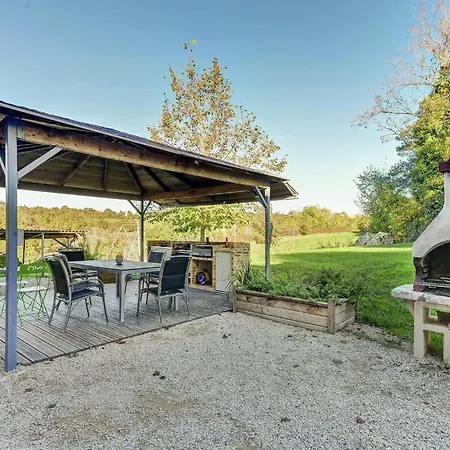 Family Retreat In Thedirac *