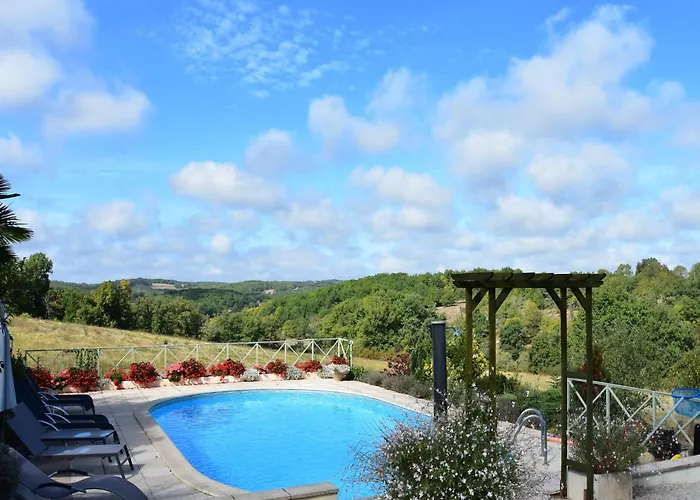 Family Retreat In Thedirac Lavercantière