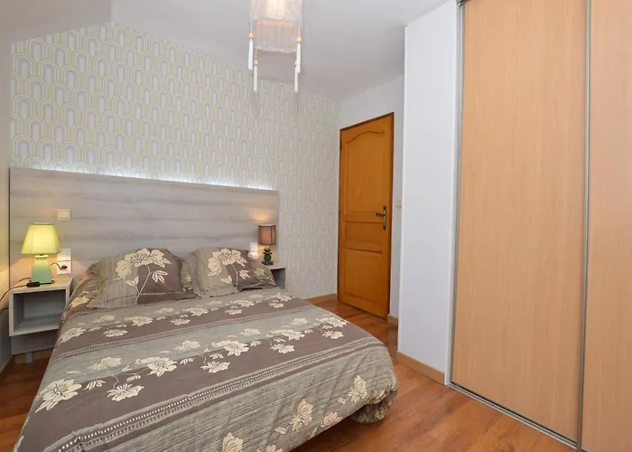 Family Retreat In Thedirac Vakantiehuis Lavercantière