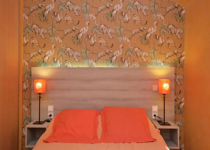 Family Retreat In Thedirac *