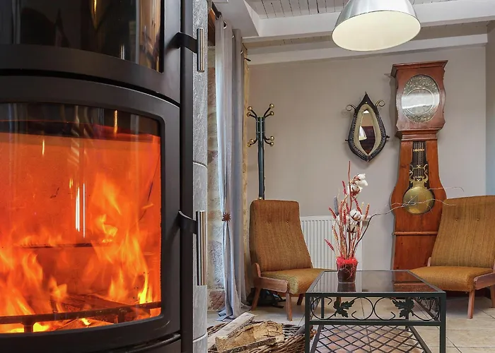 Feriehus Family Retreat In Thedirac Lavercantière