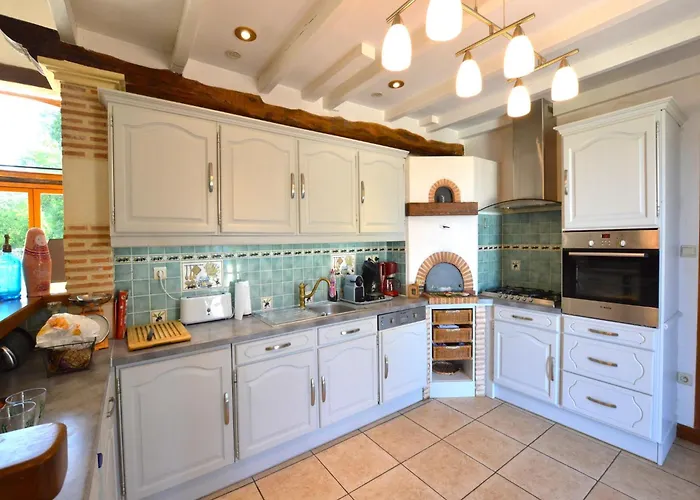 Vakantiehuis Family Retreat In Thedirac *