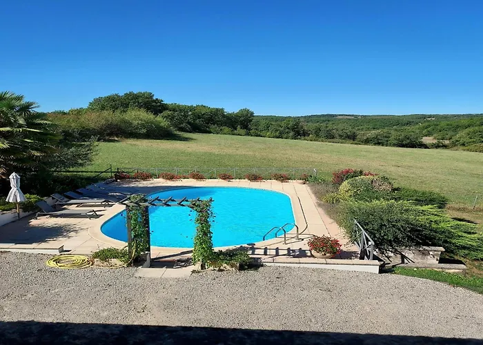 Family Retreat In Thedirac Lavercantière